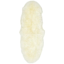 Load image into Gallery viewer, Sheepskin - Natural