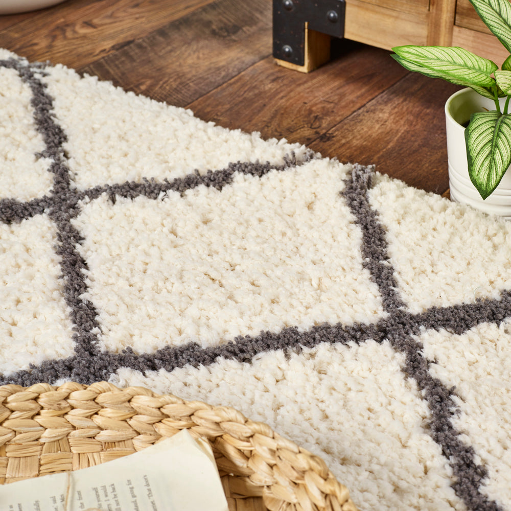 Artisan Diamond Rug - Rug Guru