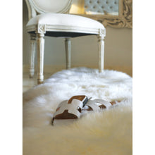 Load image into Gallery viewer, Sheepskin - Natural
